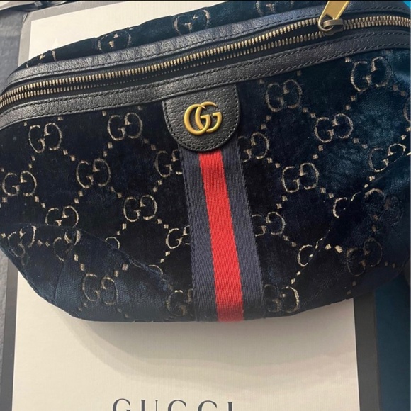 Authentic Gucci Waist bag - Picture 1 of 4
